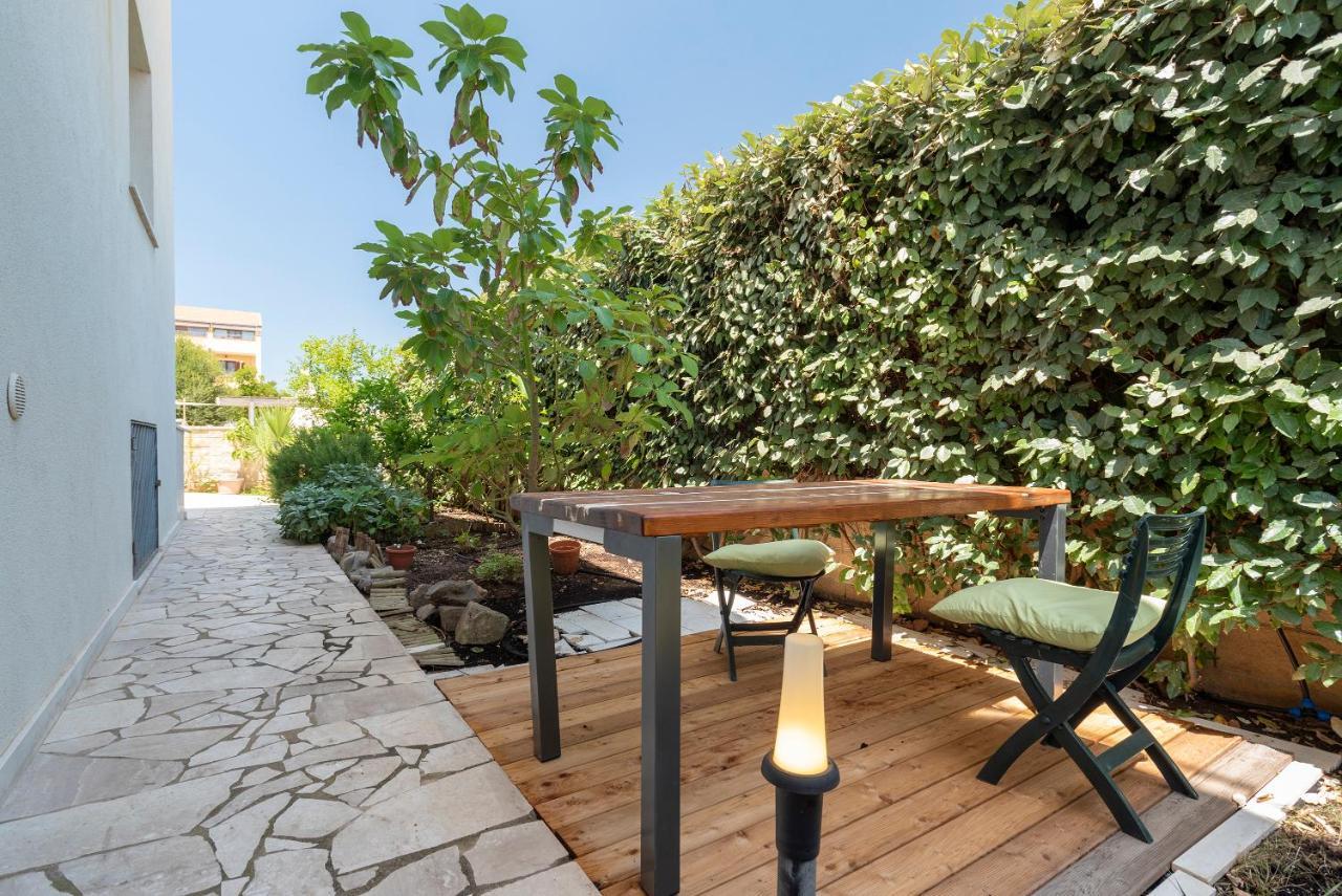 Charming Seafront Apartment With Garden And Patio فيرتيليا المظهر الخارجي الصورة