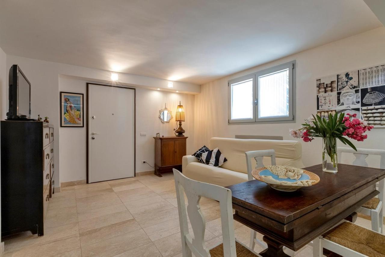 Charming Seafront Apartment With Garden And Patio فيرتيليا المظهر الخارجي الصورة